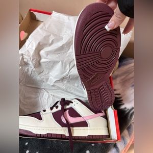 Dunk Low Premium 'Valentine's Day”